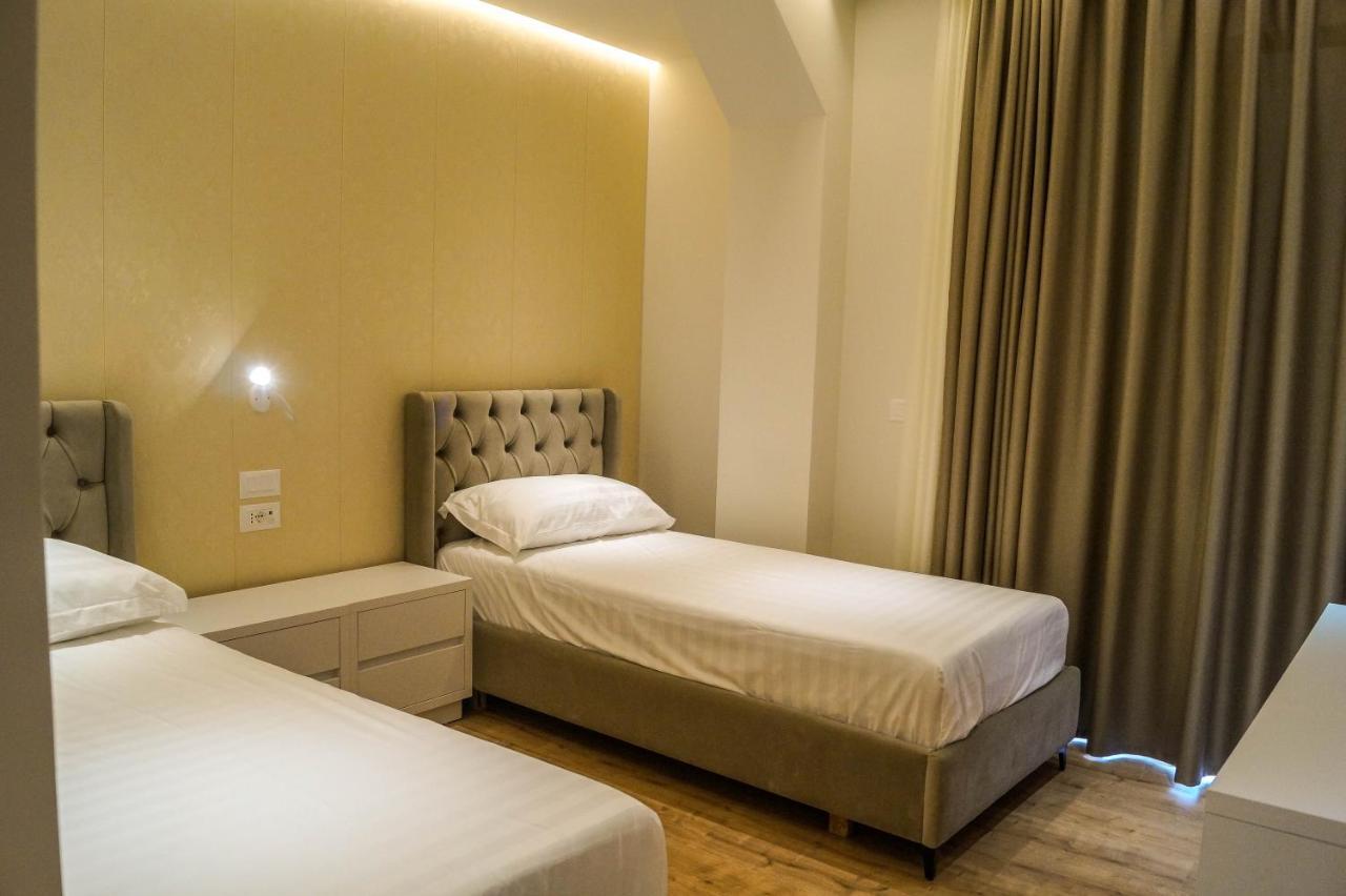 Red Hill Hotel Tirana Zewnętrze zdjęcie