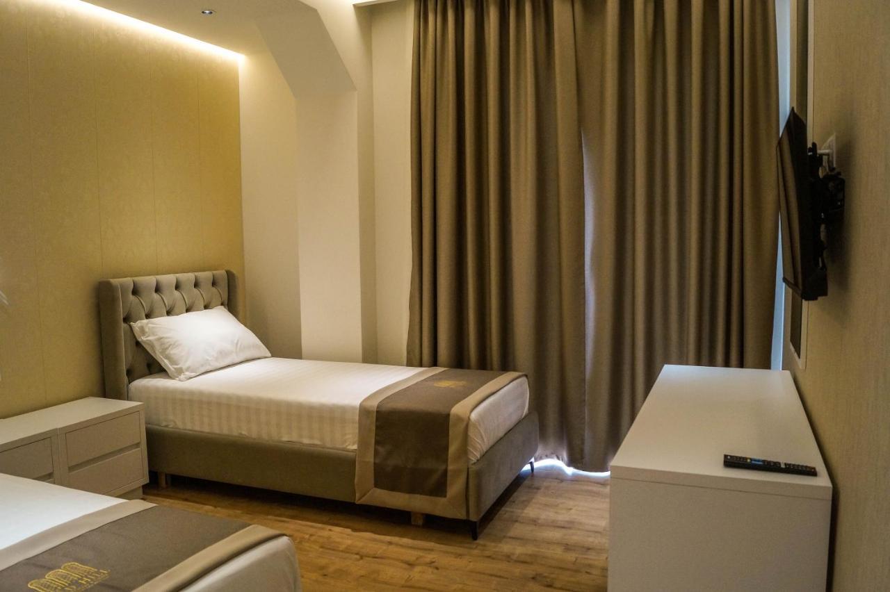 Red Hill Hotel Tirana Zewnętrze zdjęcie