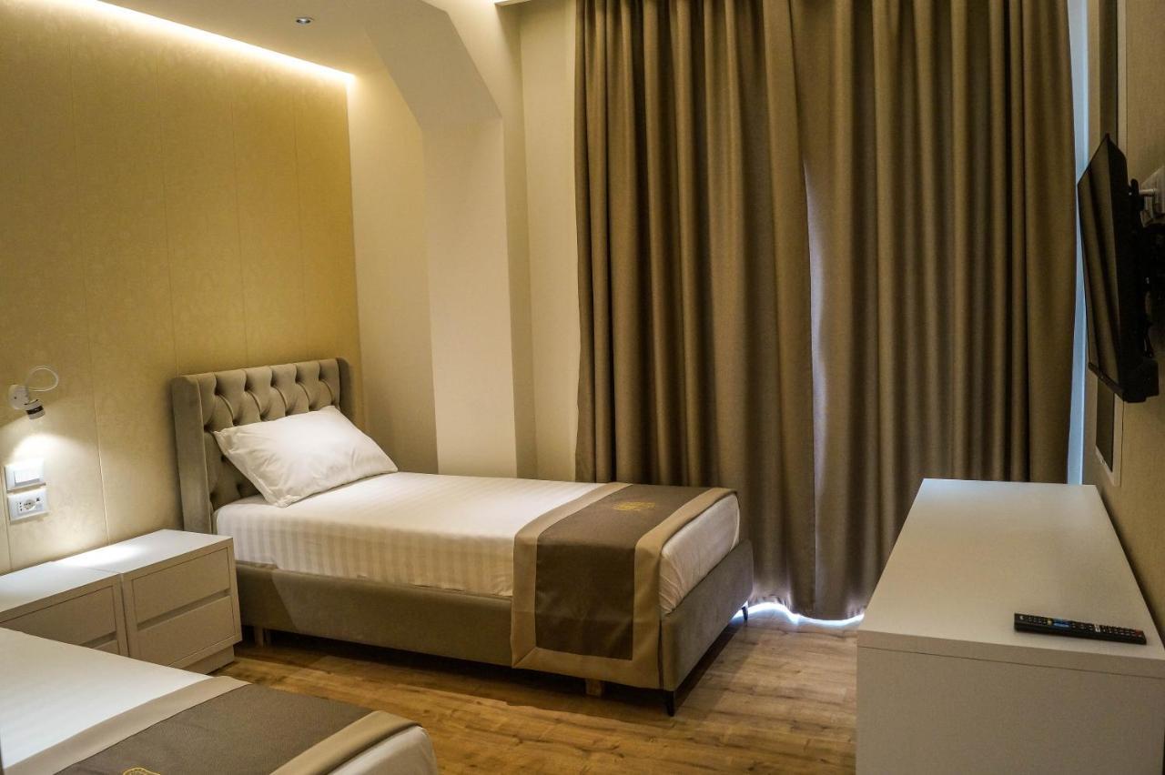 Red Hill Hotel Tirana Zewnętrze zdjęcie